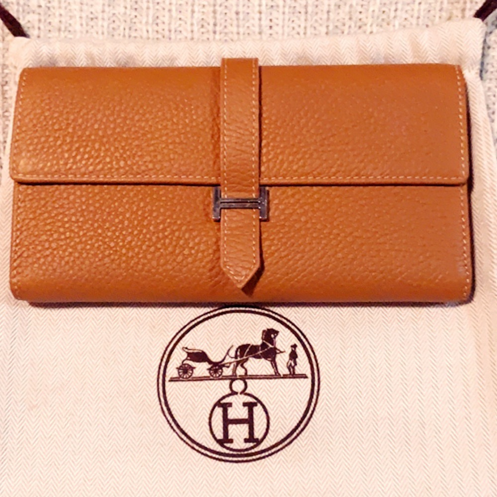AUTHENTIC Hermes Bearn Wallet Never Used SOLD